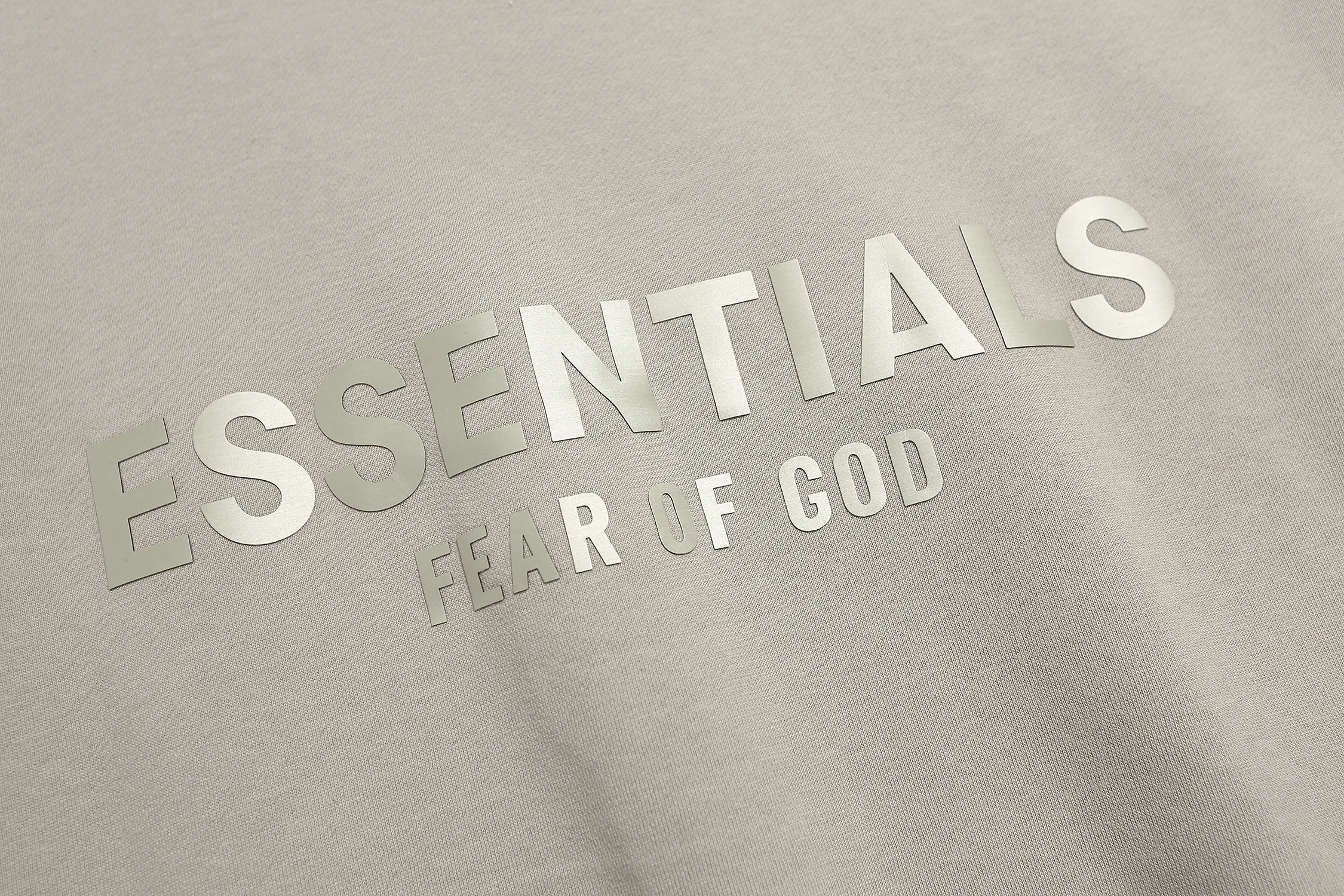Essentials FOG ：Y # ： Sizes：S M L XL